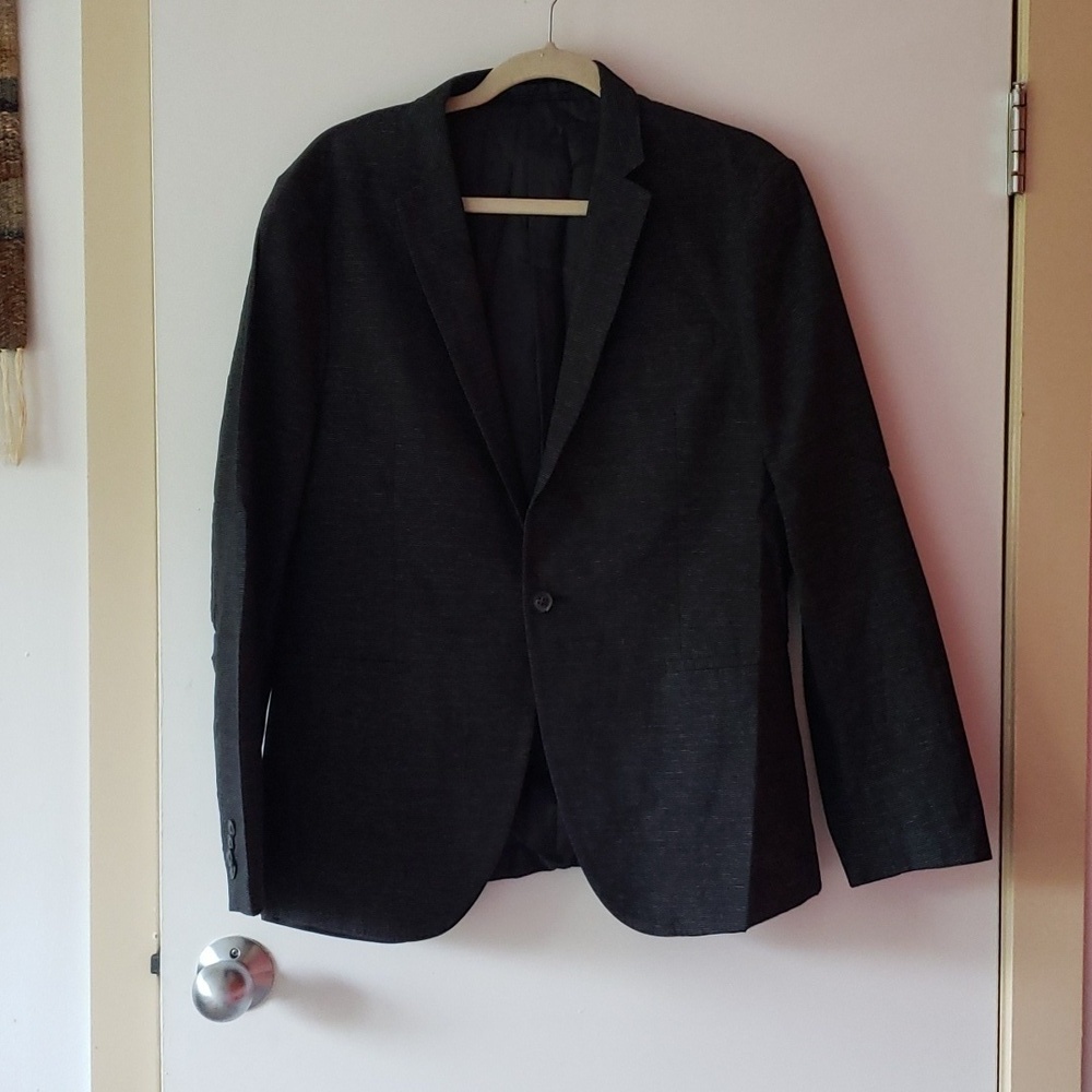 TOPMAN pinstriped 40R Suit jacket and 34R pants like new